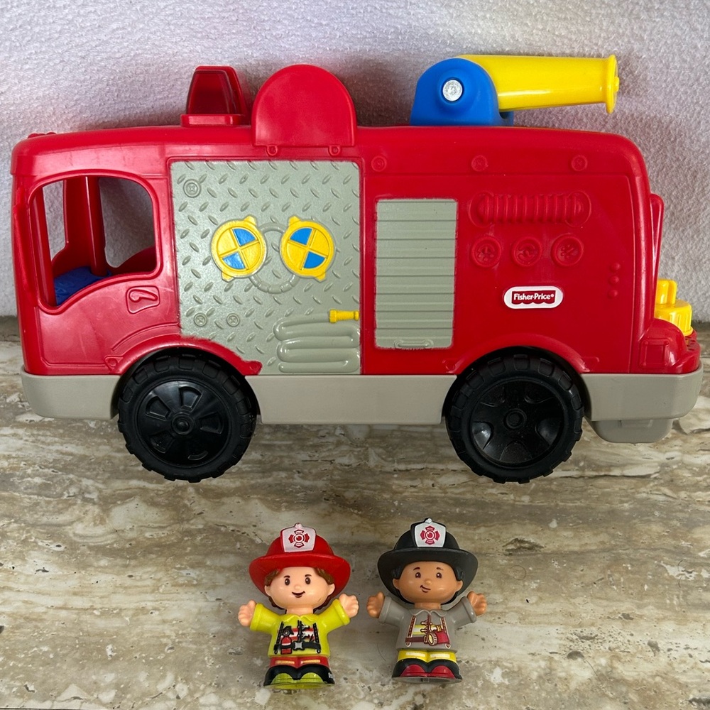 Fisher-Price Little People Helping Others Fire Truck - 2 People - No Ladder